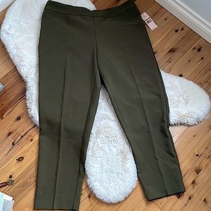 NWT Nanette Olive Dress Pants